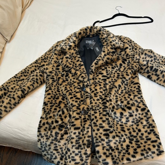 Stylish Leopard Print Faux Fur Coat - Picture 3 of 5